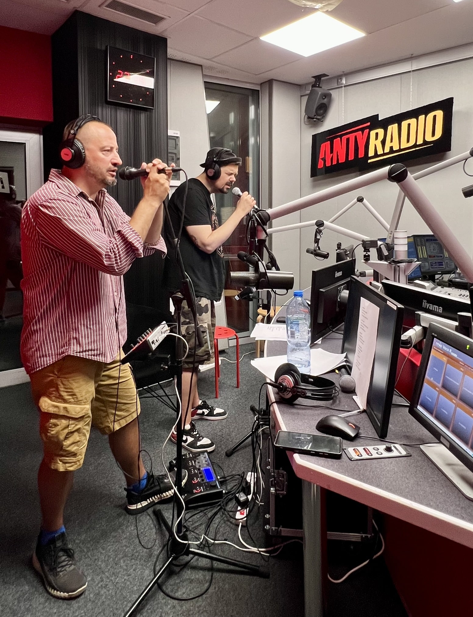 IMG_2059-min Koncert w Makakofoni Młyna w Eska Rock